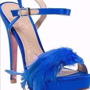Paris Hilton Feather Peep Toe Size EU 39, U.S 9