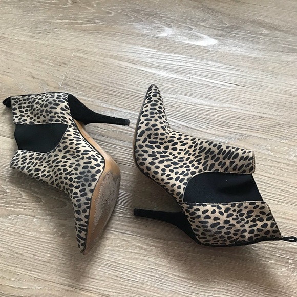 Isabel Marant Leopard Ankle Boots - Picture 2 of 6