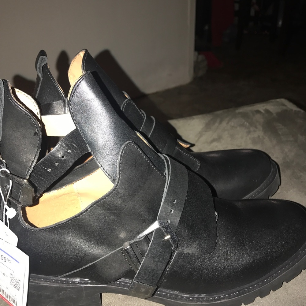 Zara Womans Leather Ankle Cutout Boot
