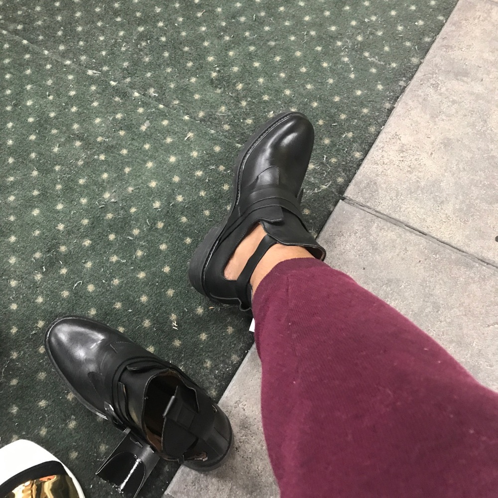 Zara Womans Leather Ankle Cutout Boot - Picture 6 of 7
