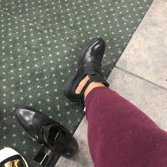 Zara Womans Leather Ankle Cutout Boot - Picture 6 of 7