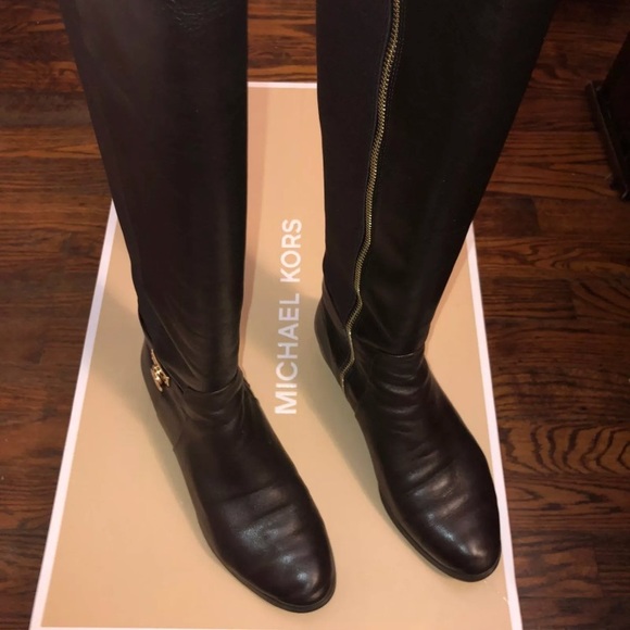 Michael Kors women’s boots - Picture 2 of 4