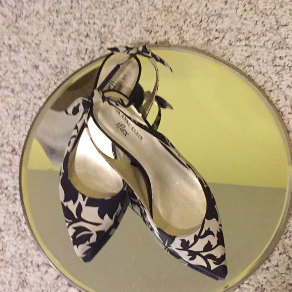 Anne Klein flex