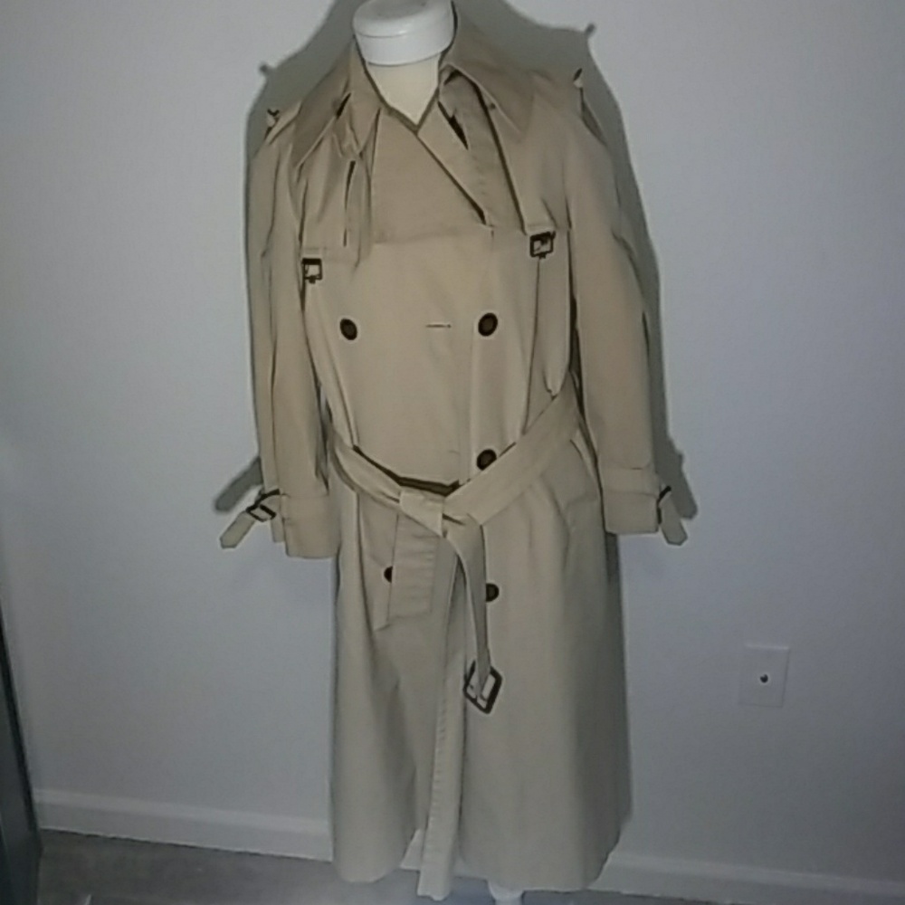 Vintage Etienne Aigner Trench Coat