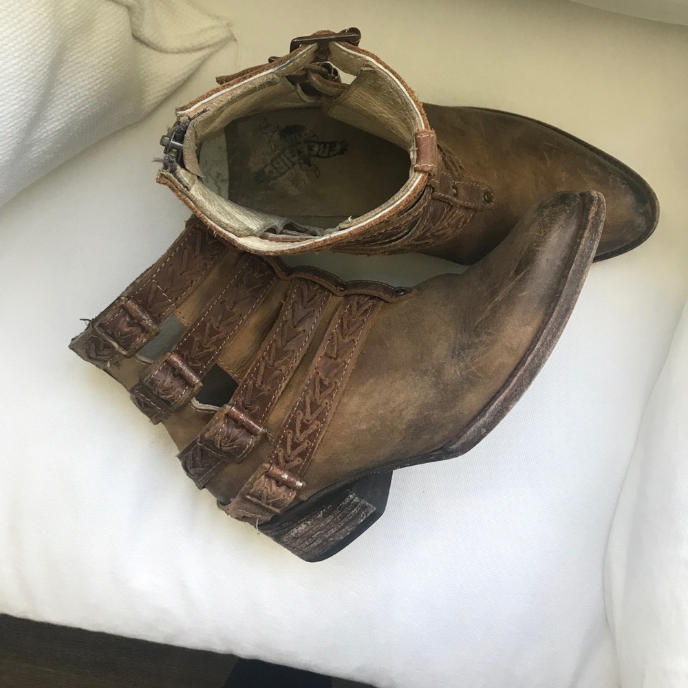 Freebird by Steve Madden Boots