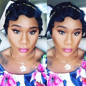 Meet your Posher, Raquel