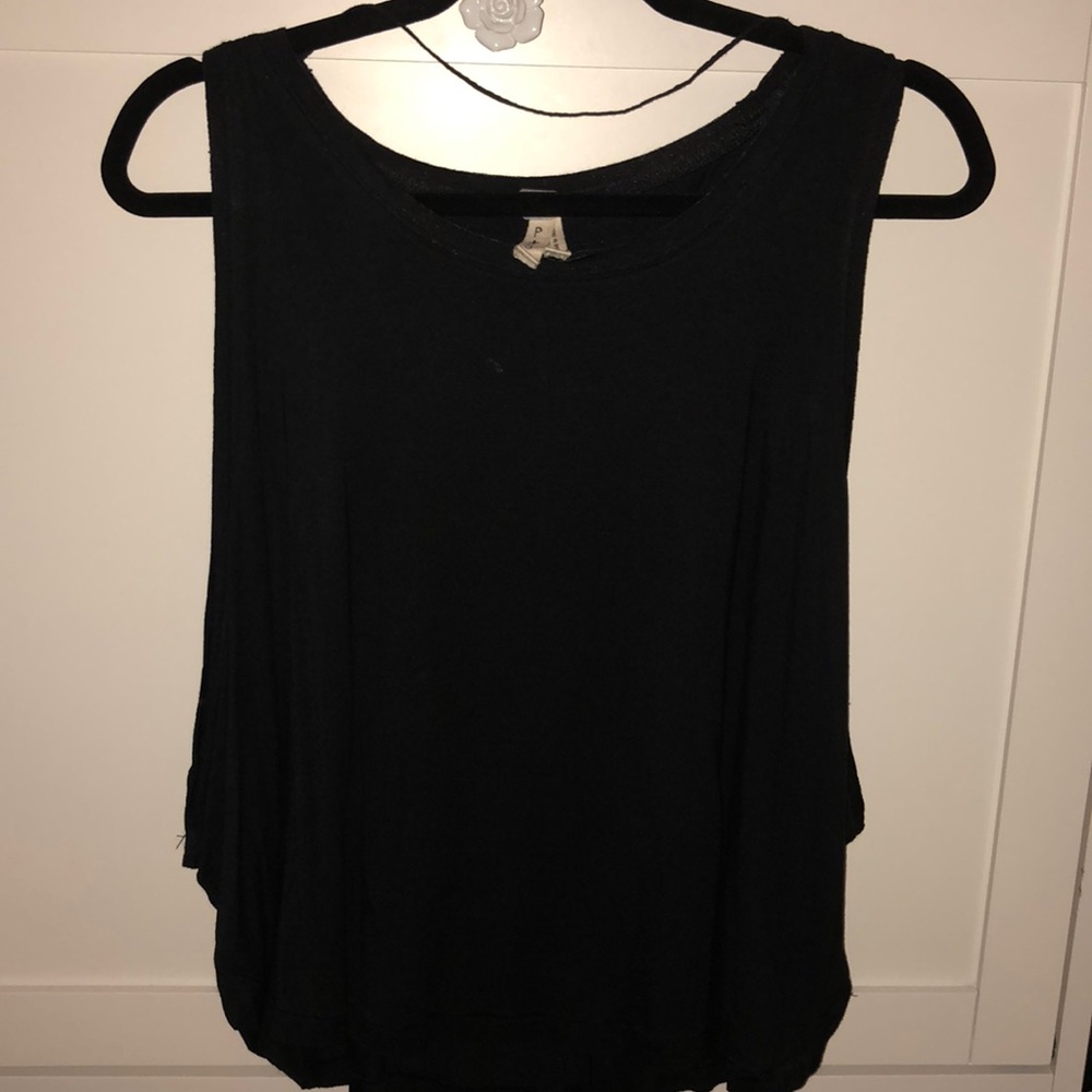 Free people black muscle tank never worn