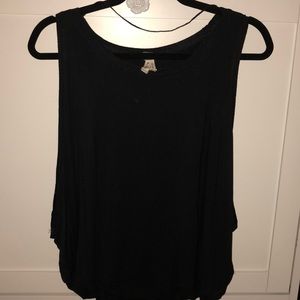 Free people black muscle tank never worn