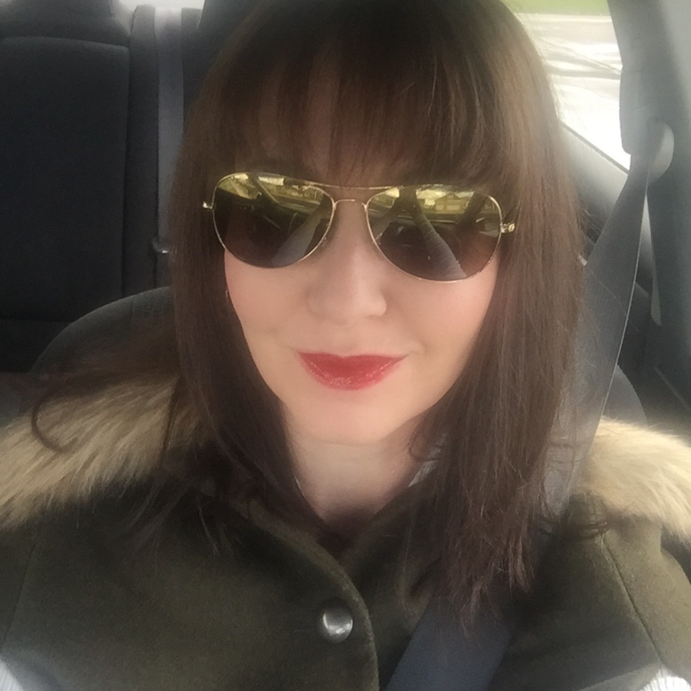 Meet your Posher, Jenifer