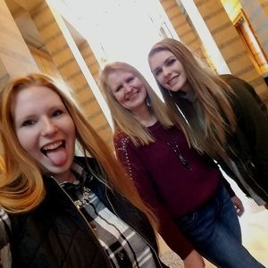 Meet your Posher, Liz