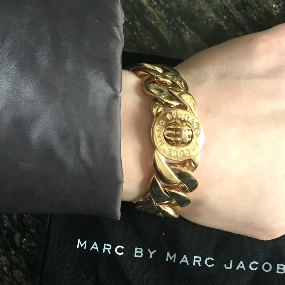 🔸Marc Jacobs curb link bracelet🔸