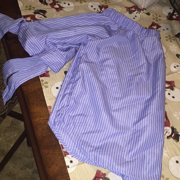 (SOLD) Fashion Nova Sea Level Top - Picture 5 of 6