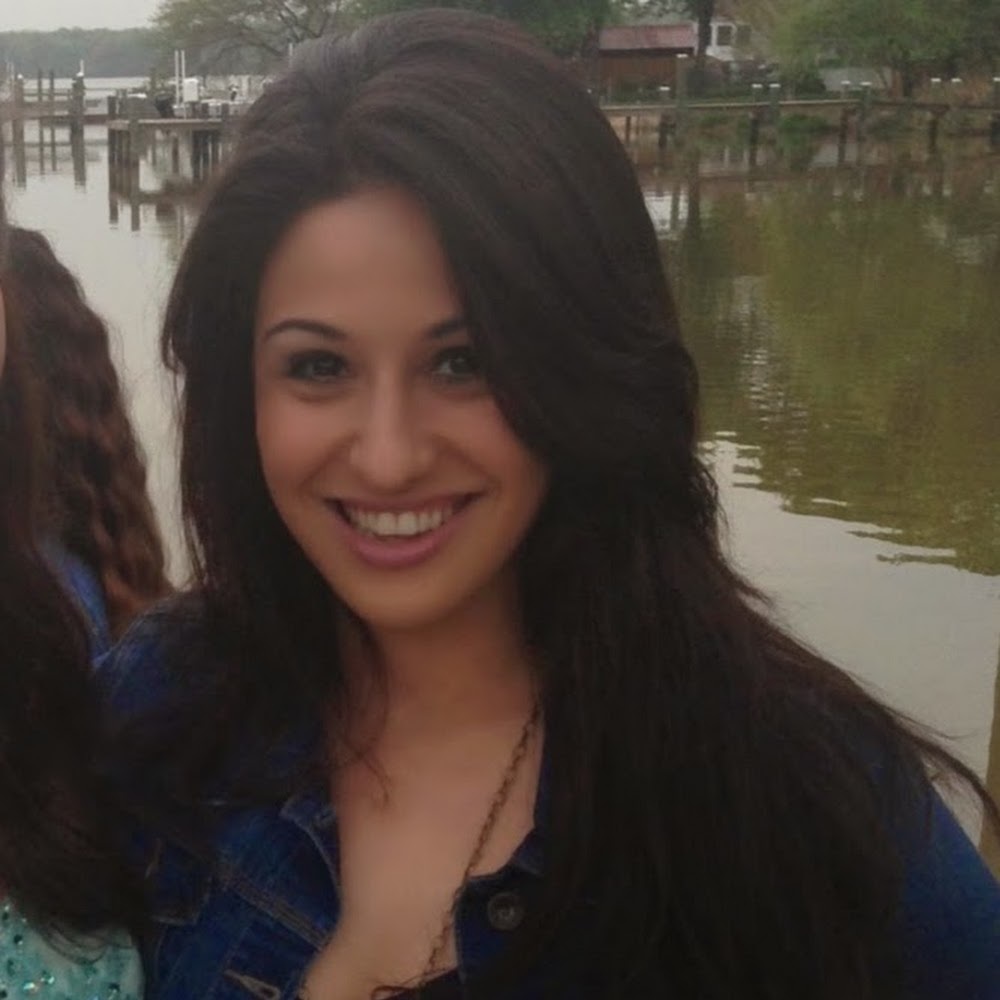 Meet your Posher, Noelle