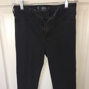 Black Hollister jeans
