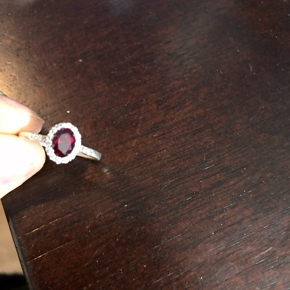 Necklace and ring - Picture 3 of 3