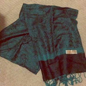 Pashmina scarf