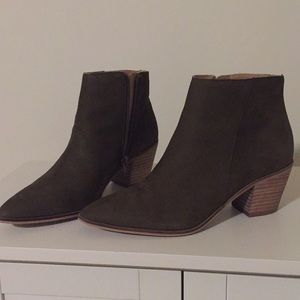 Lucky Brand Linnea Ankle Booties (Size 8)