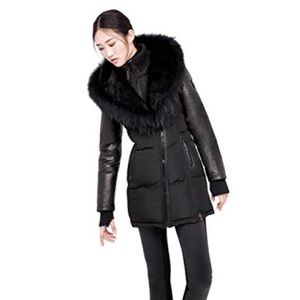 Down fitted puffer with rabbit/raccoon fur