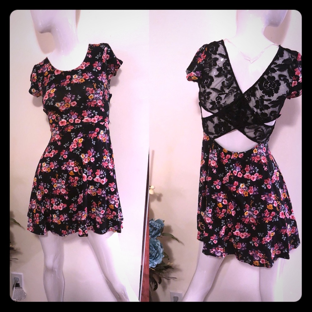 Absolutely fun and gorgeous dress!