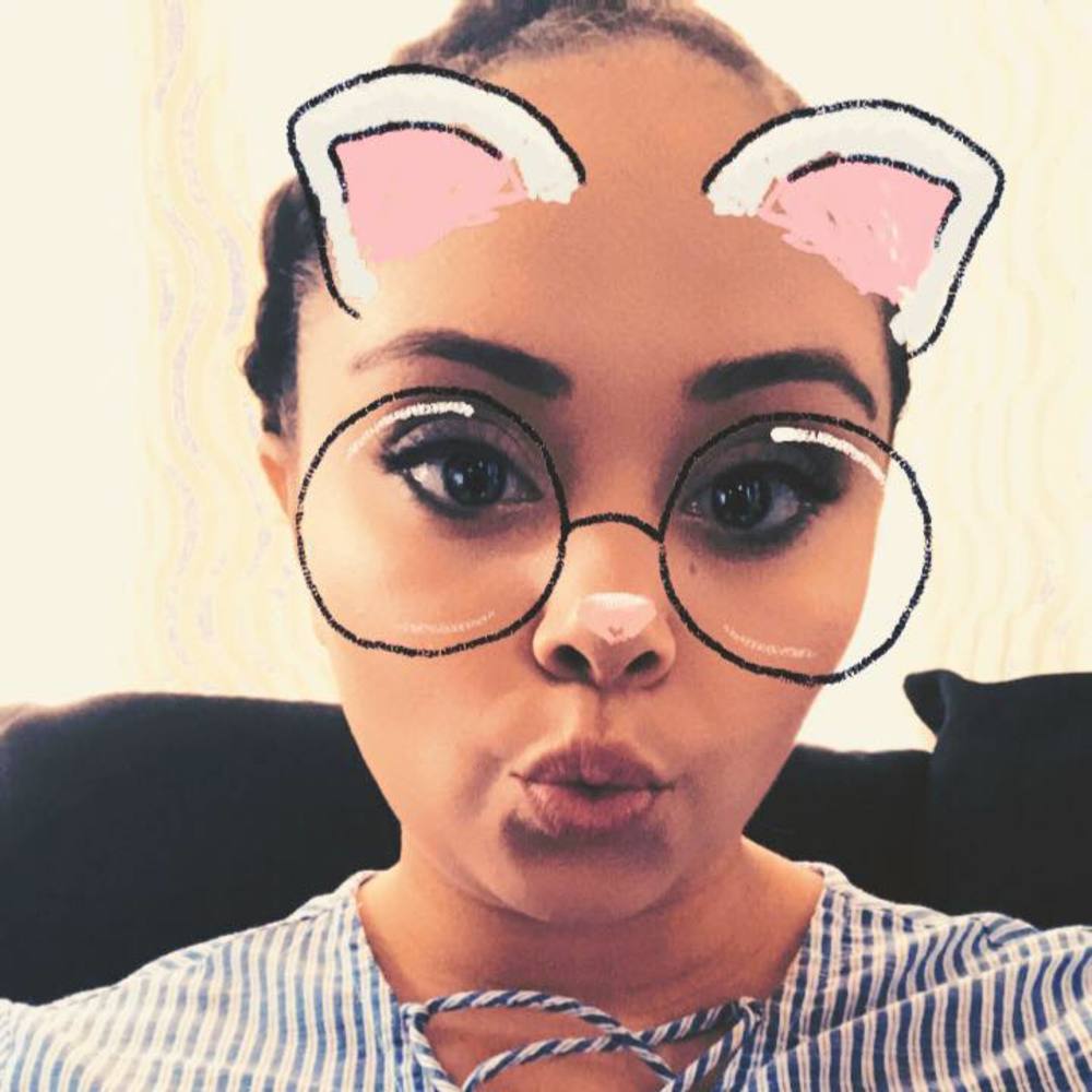 Meet your Posher, Alejandra