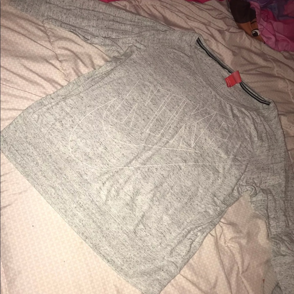 Nike Women 3/4 shirt