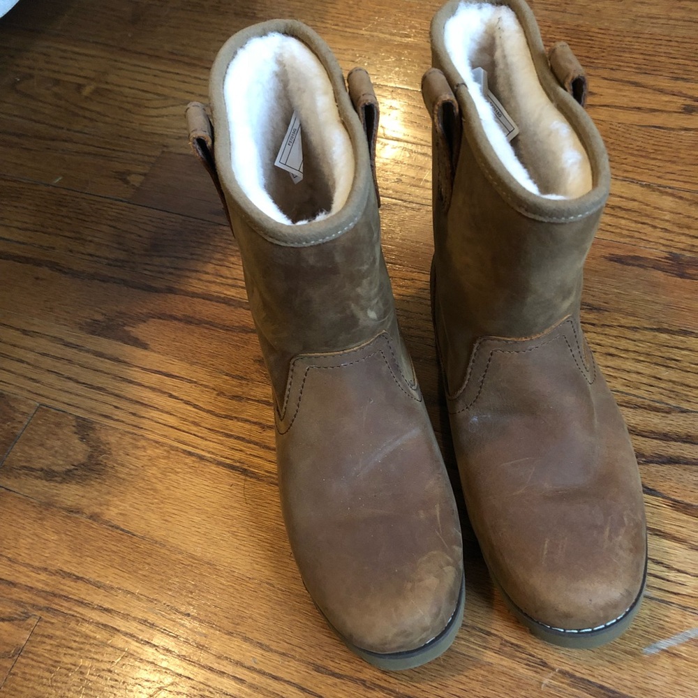 ugg boys leather boots