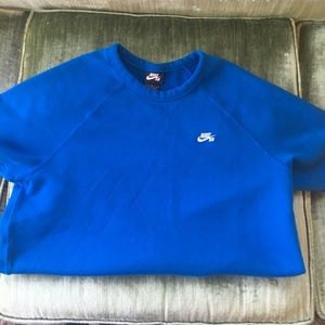 NIKE SB Short Sleeve Sweatshirt