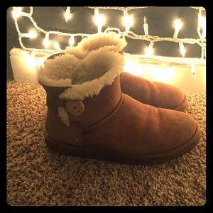 SHORT TAN BROWN UGGS CHEAP