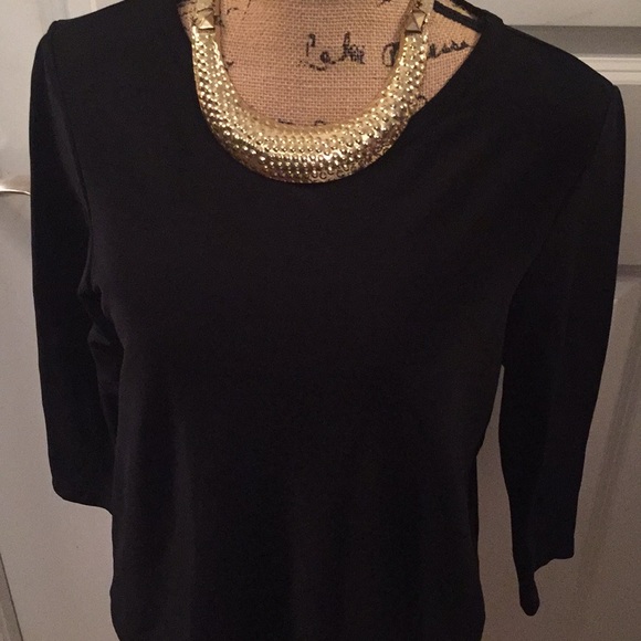 Top - Picture 2 of 4