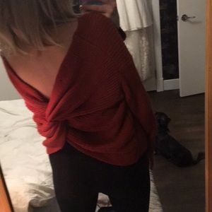 Miracle brand Burgandy Sweater w/ Twist Back: S/M