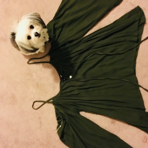 NWT Living Doll Emerald Green off the shoulder top - Picture 2 of 4