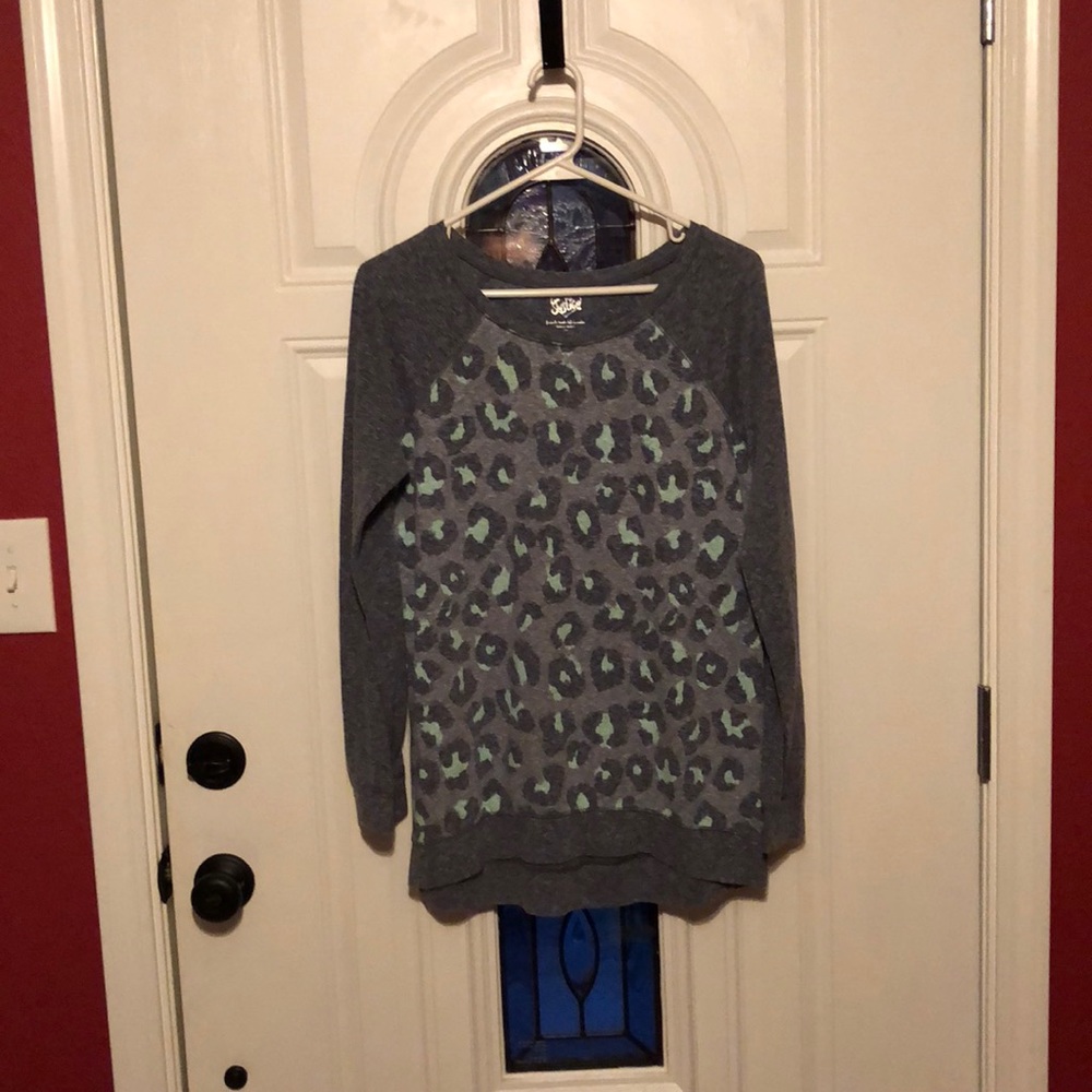 Gray and aqua leopard baseball tee justice size 20
