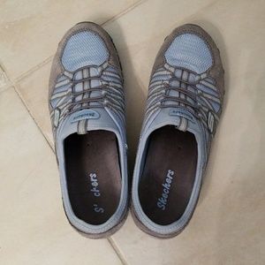 Skechers Slip-on women's walking shoes sz 8.5