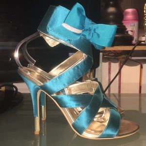 IZABELLA Ribbon Wrap Sandal 10M