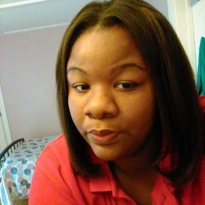 Meet your Posher, Maxine