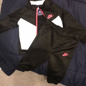 Baby’s Nike cloths