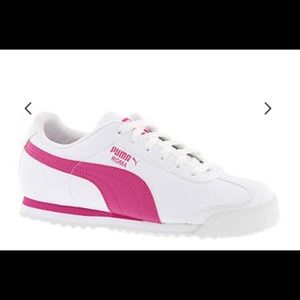 Puma Roma Basics in white and pink