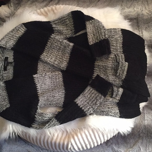 Forever 21 long striped Cardigan sweater - Picture 3 of 3