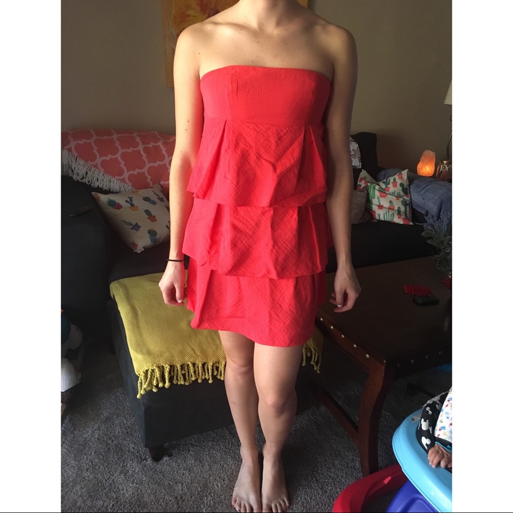 Bcbgmaxazria strapless dress