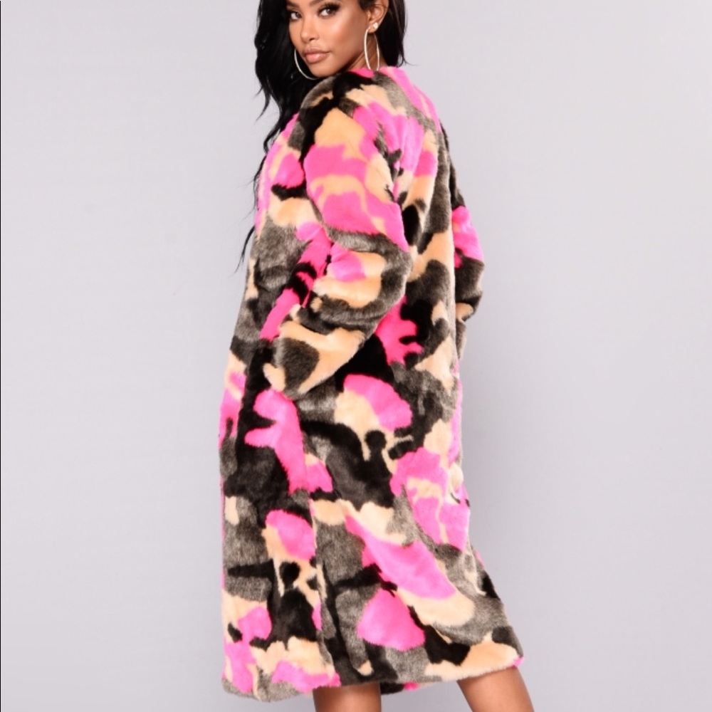 In Command Faux Fur Coat - Picture 4 of 5