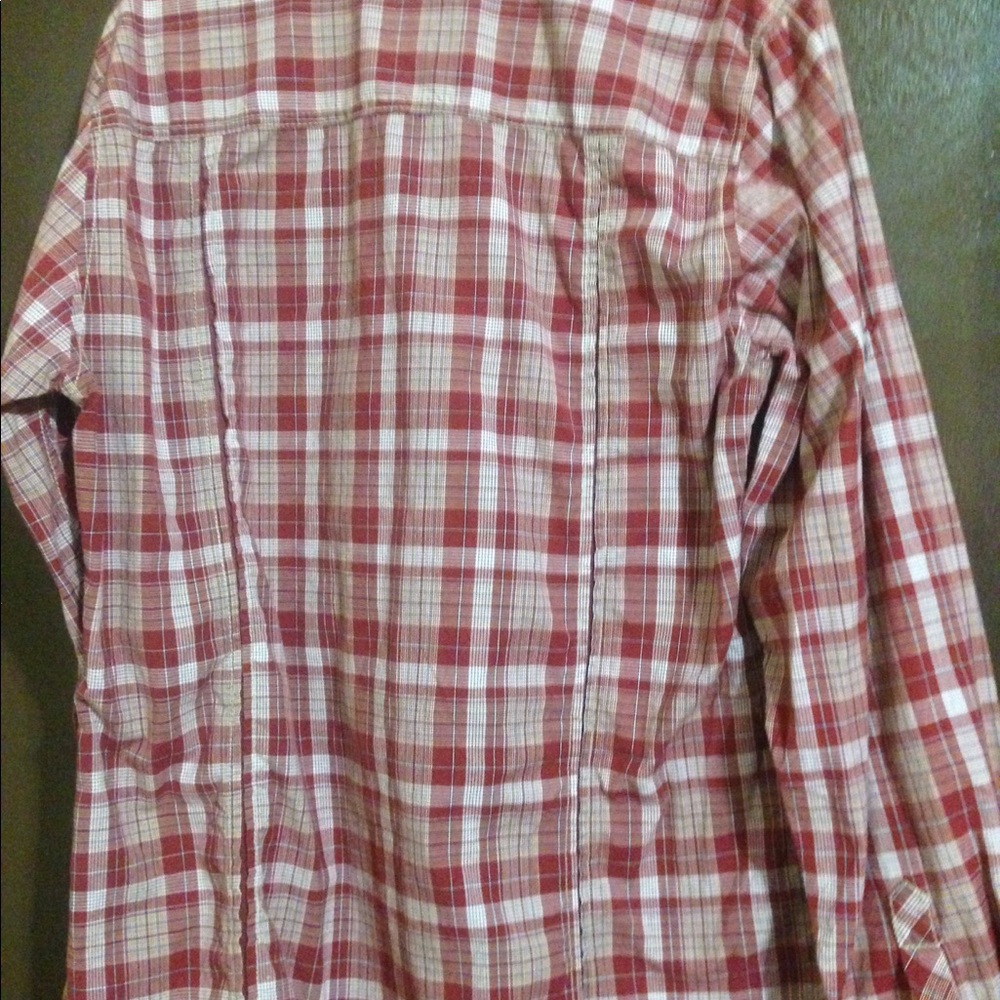 Shirt - Picture 2 of 3