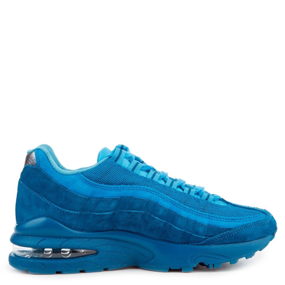 Brand new!! Never worn !!! Airmax 95!