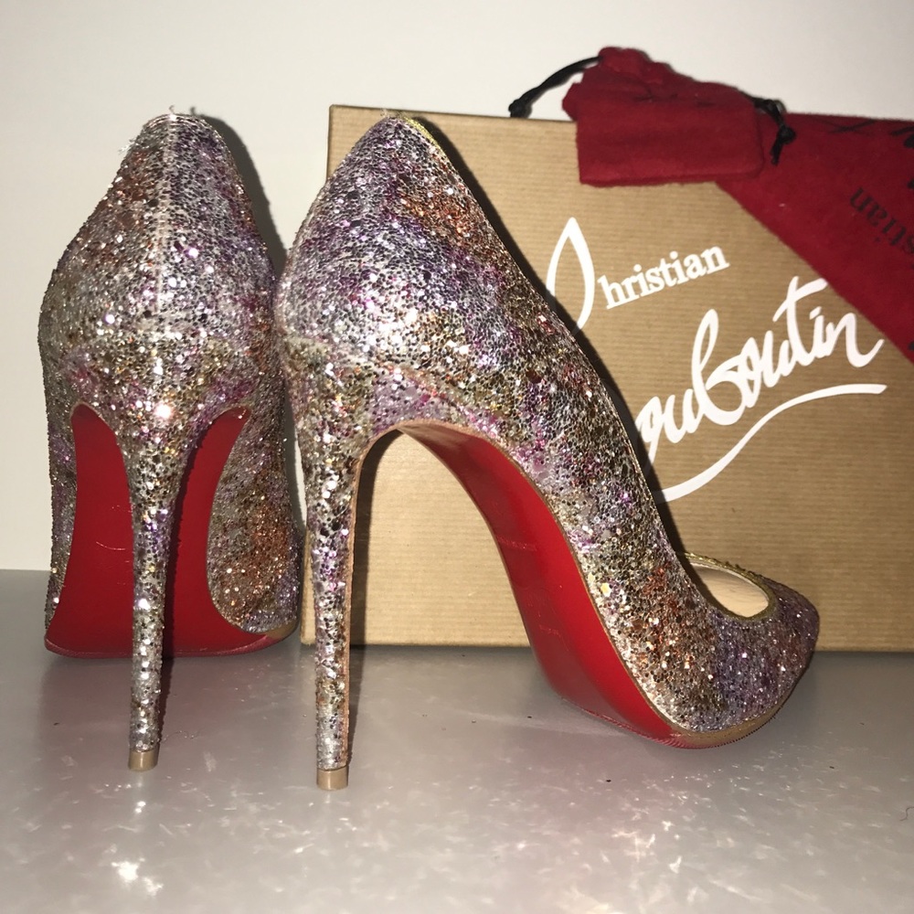 SOLD❌Christian Louboutin Glitter Pigalle Follies
