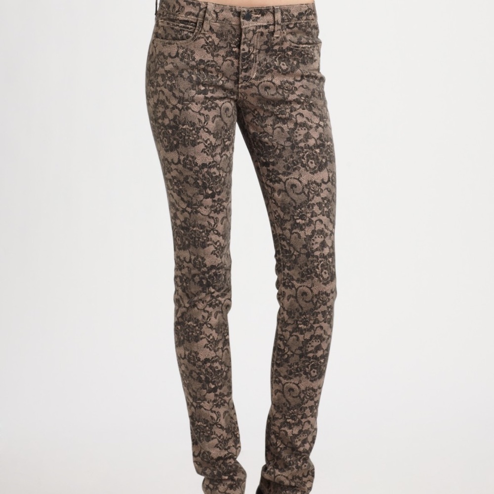 Floral lace skinny jeans!