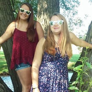 Meet your Posher, Crystal