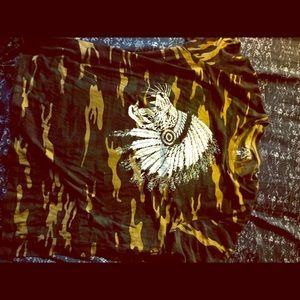 Camp T Shirt With Lion Graphic