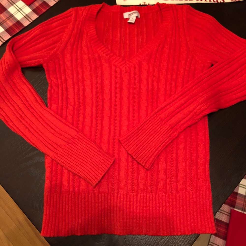 💞NW Arizona Red Vneck Sweater