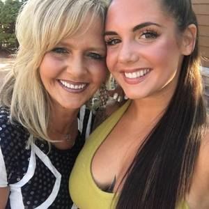 Meet your Posher, Laurie