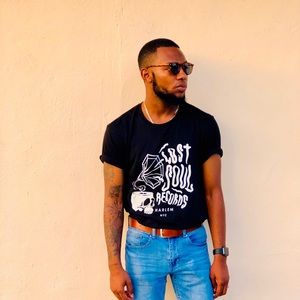 Meet your Posher, Devin