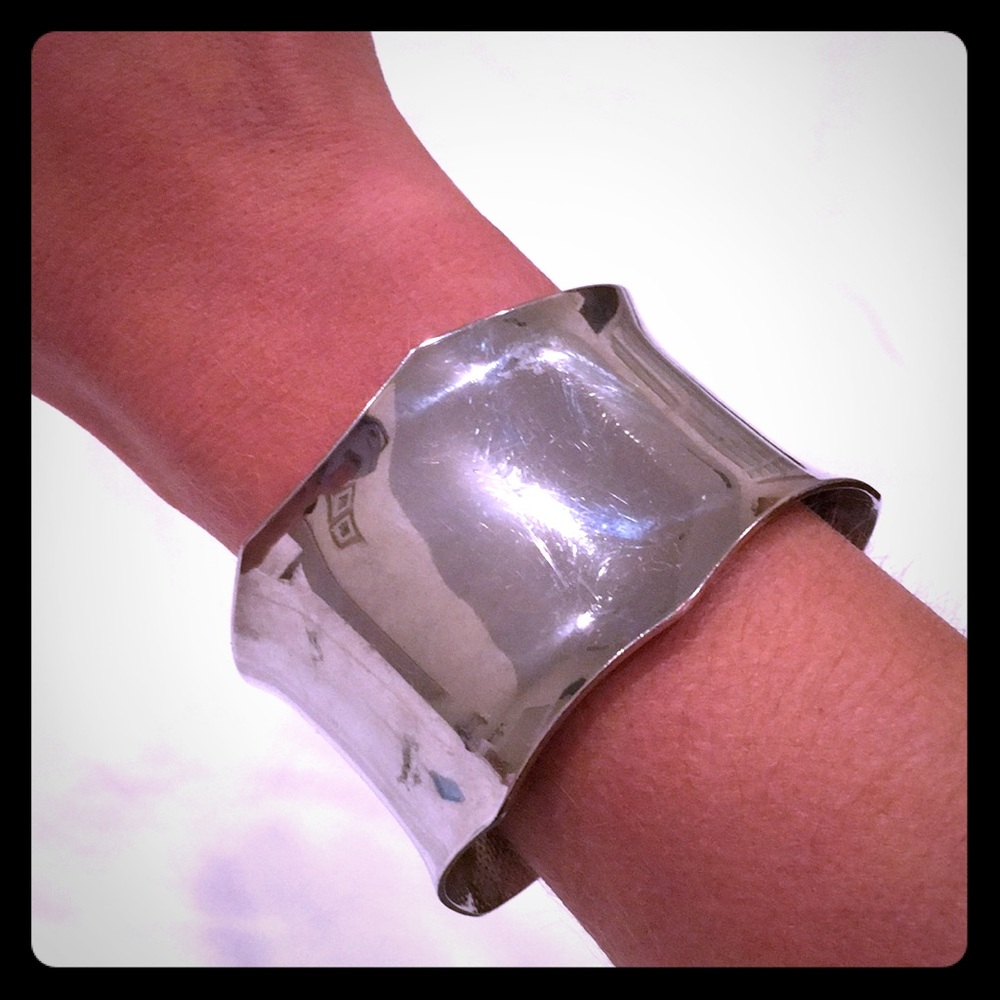 Silver bangle